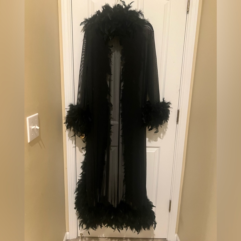Victoria’s Secret 💐Teddy 💐Bra & panty💐 Long Sheer Feather Robe & 🎁 - Picture 5 of 16
